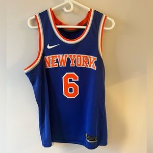 New York Knicks Porzingis jersey